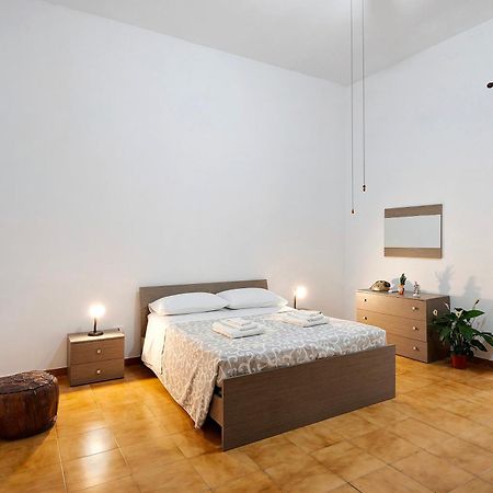 La Casa Di Gennaro - Napoli Apartment ภายนอก รูปภาพ