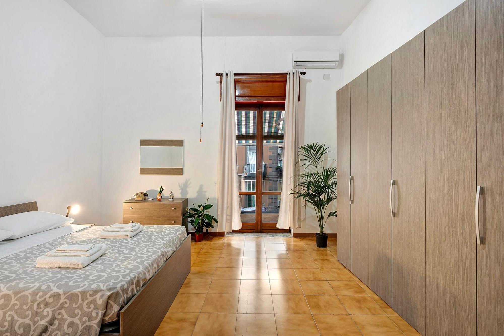 La Casa Di Gennaro - Napoli Apartment ภายนอก รูปภาพ